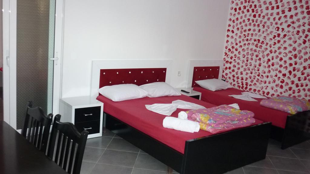Hotel Ilio Ksamil Ngoại thất bức ảnh
