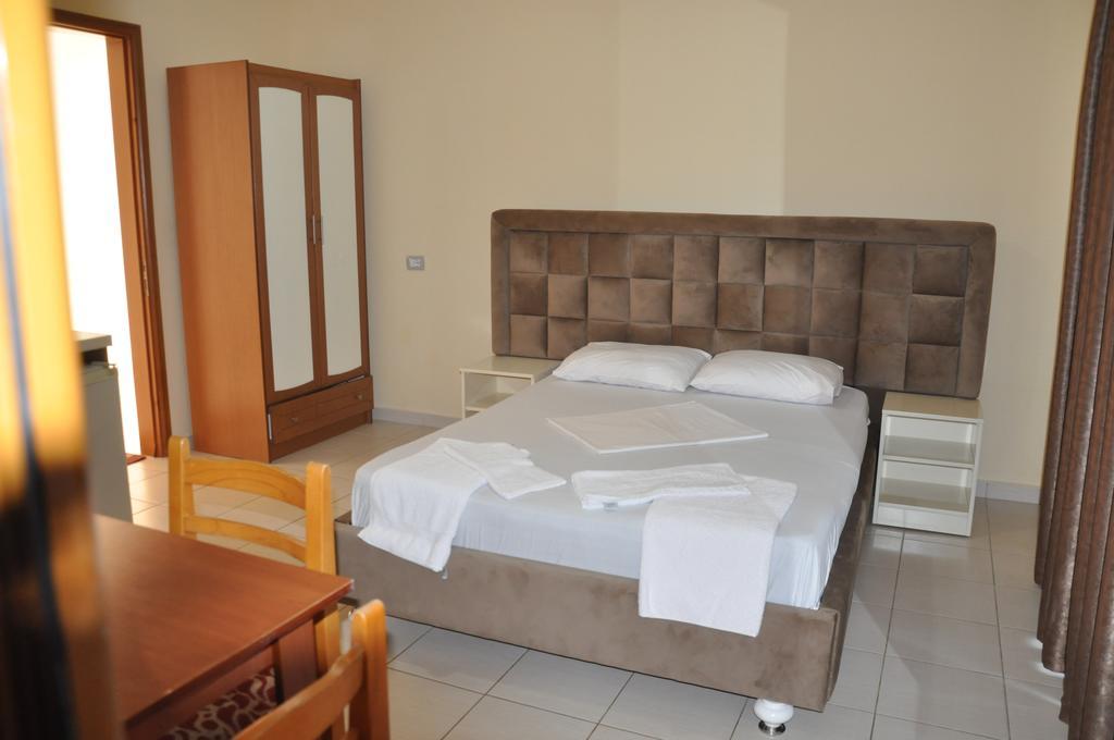 Hotel Ilio Ksamil Ngoại thất bức ảnh